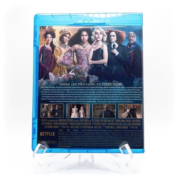 The School for Good and Evil (2022) BluRay - Picture 2 of 3